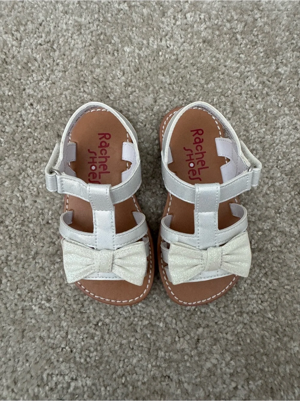 Rachel Shoes- Girl’s White Glitter Bow Sandals Size 6 – New